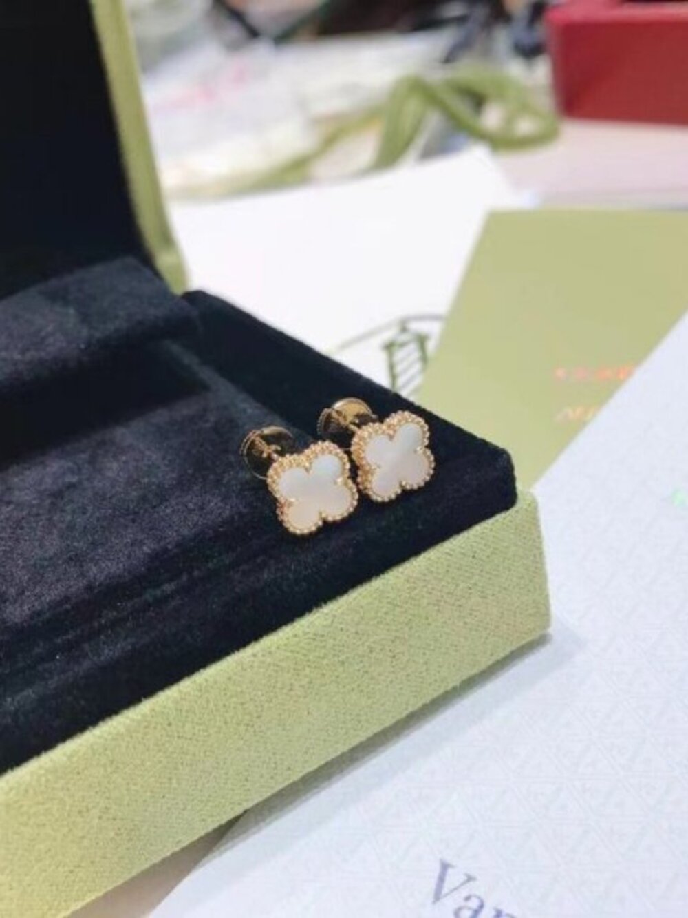 Van Cleef & Arpels White Mother-of-Pearl Alhambra Clover Stud Earrings in Gold - Picture 3 of 8